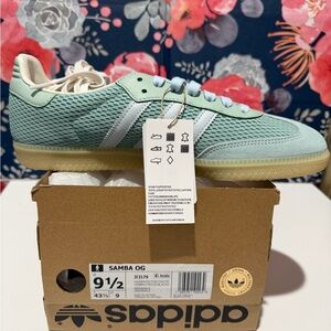 NIB Adidas Samba OG Sneakers